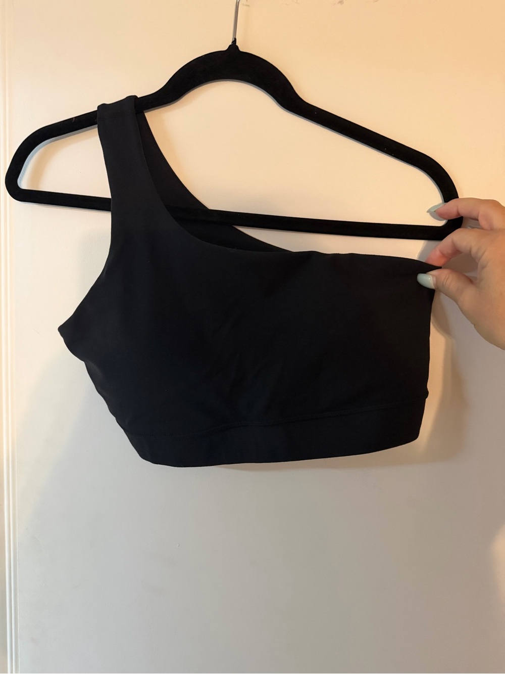One-Shoulder Black Bra Top Butterlux